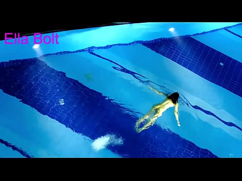 ❤️ నేను చూడటం ఆపలేను, ELLA BOLT రిసార్ట్ పూల్లో నగ్నంగా ఈత కొడుతూ దొరికిన యువ అందగత్తె ️❌ అంగ పోర్న్ పోర్న్ వద్ద te.hqpornvideos.ru ☑